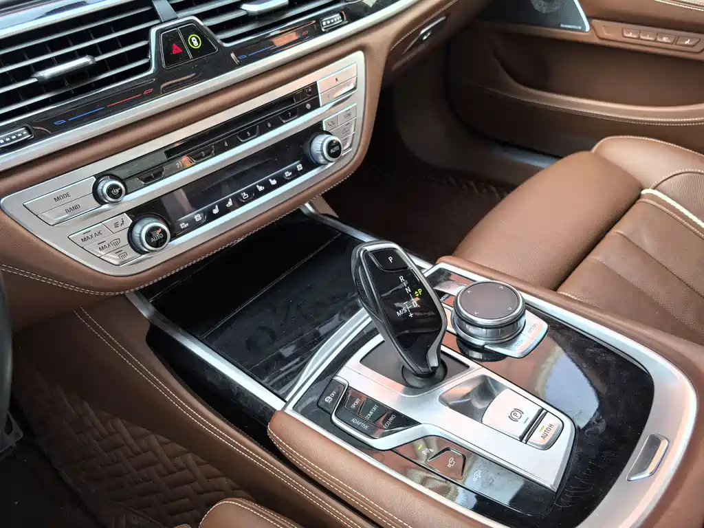 BMW BMW 7 Series 2018 740Li xDrive Premium M Sport Package 2019 - thumbnail 19