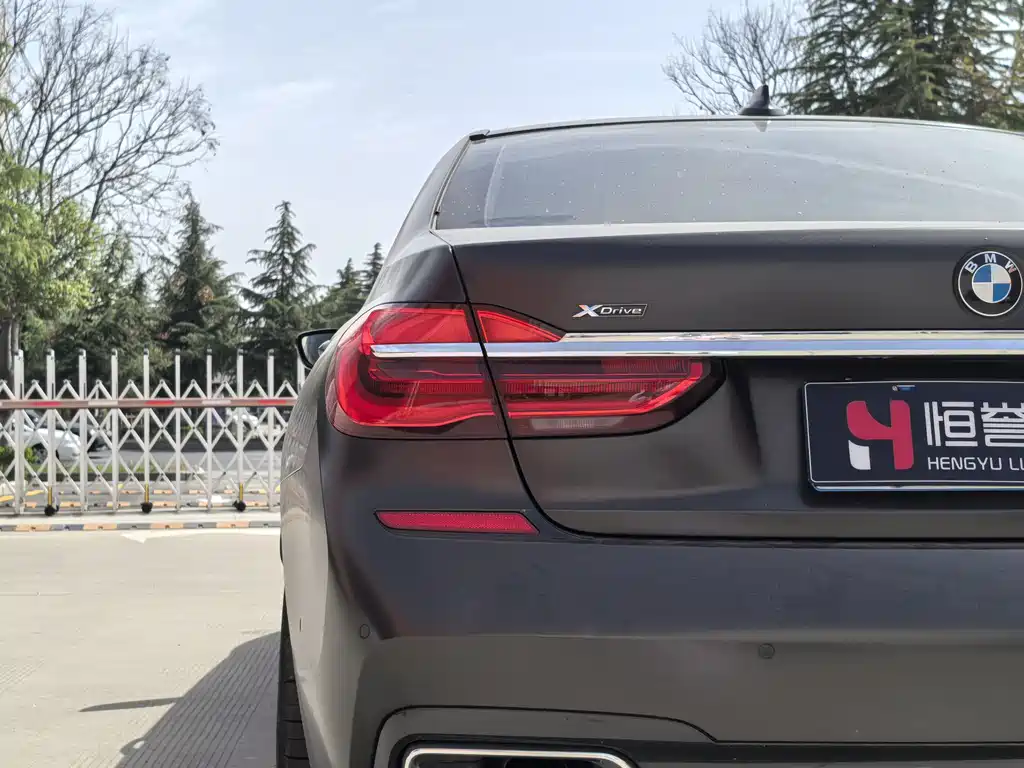 BMW BMW 7 Series 2018 740Li xDrive Premium M Sport Package 2019 - thumbnail 27