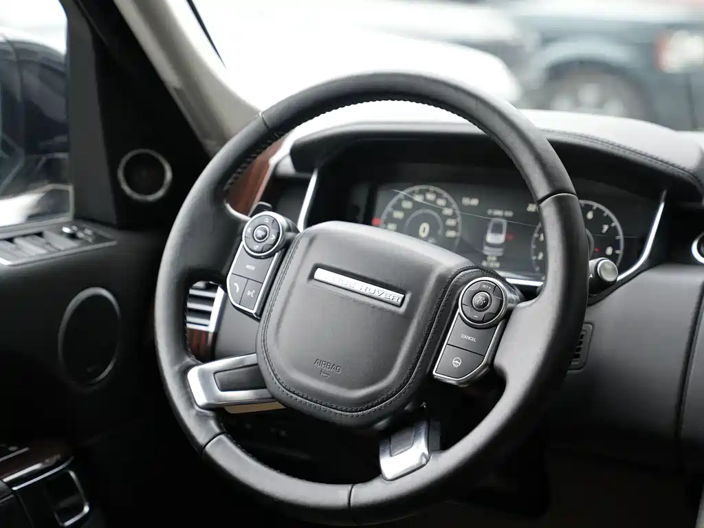 Land Rover Range Rover 2016 3.0 SC V6 Vogue 2017 - thumbnail 8