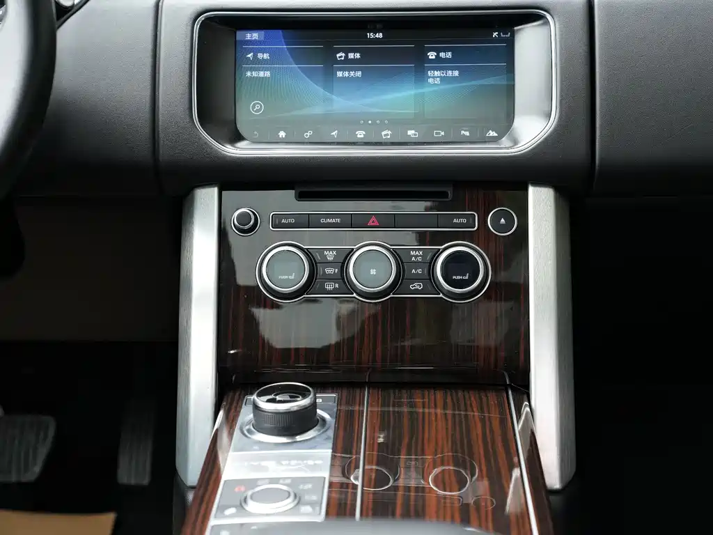 Land Rover Range Rover 2016 3.0 SC V6 Vogue 2017 - thumbnail 10