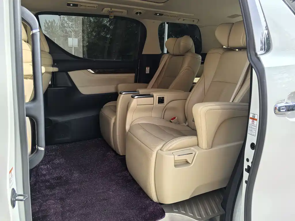 Toyota Alphard 2018 3.5L Luxury Edition 2018 - thumbnail 4