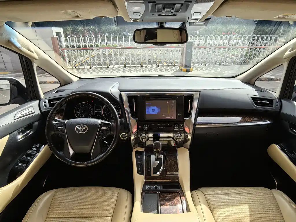 Toyota Alphard 2018 3.5L Luxury Edition 2018 - thumbnail 7