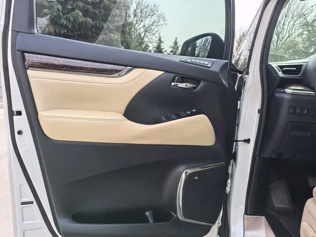 Toyota Alphard 2018 3.5L Luxury Edition 2018 - thumbnail 8