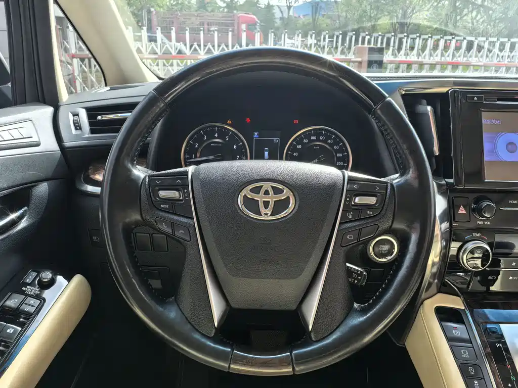 Toyota Alphard 2018 3.5L Luxury Edition 2018 - thumbnail 10
