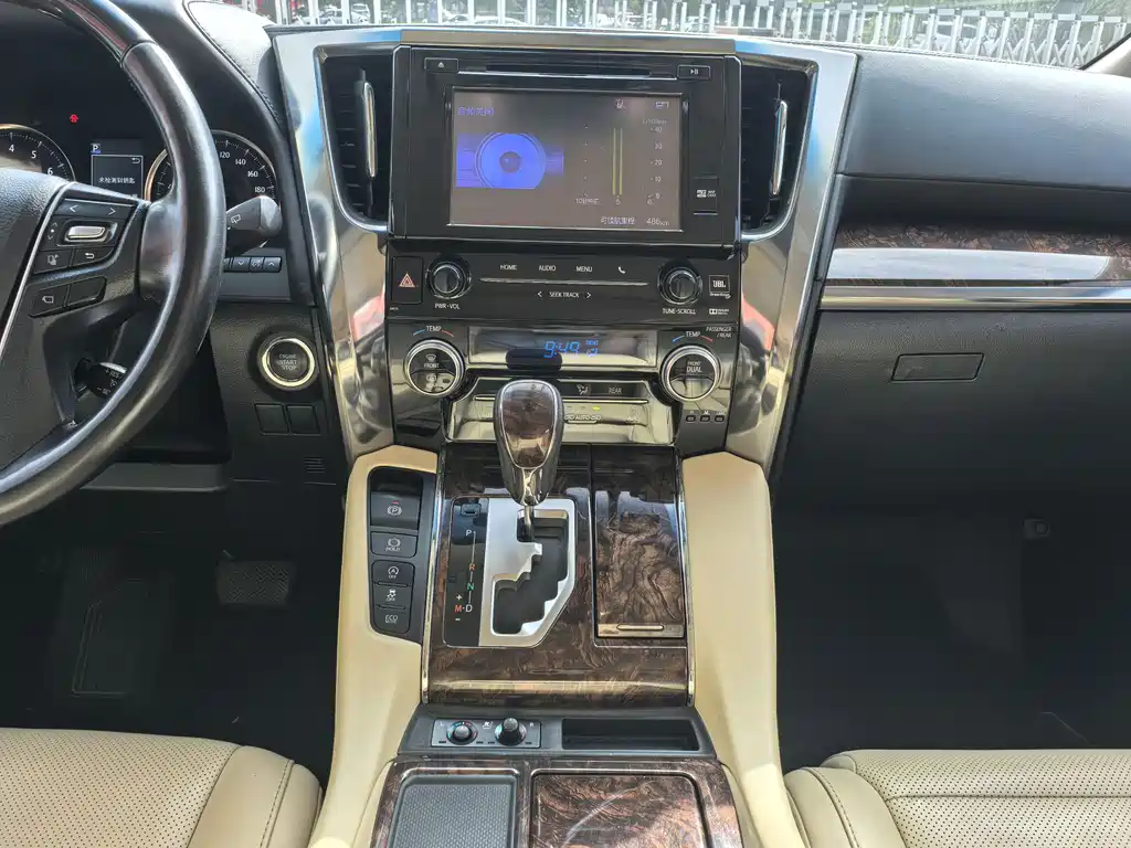Toyota Alphard 2018 3.5L Luxury Edition 2018 - thumbnail 11