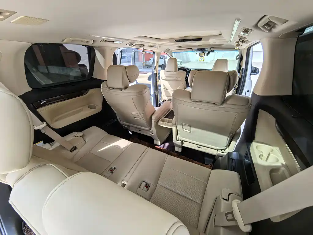 Toyota Alphard 2018 3.5L Luxury Edition 2018 - thumbnail 14