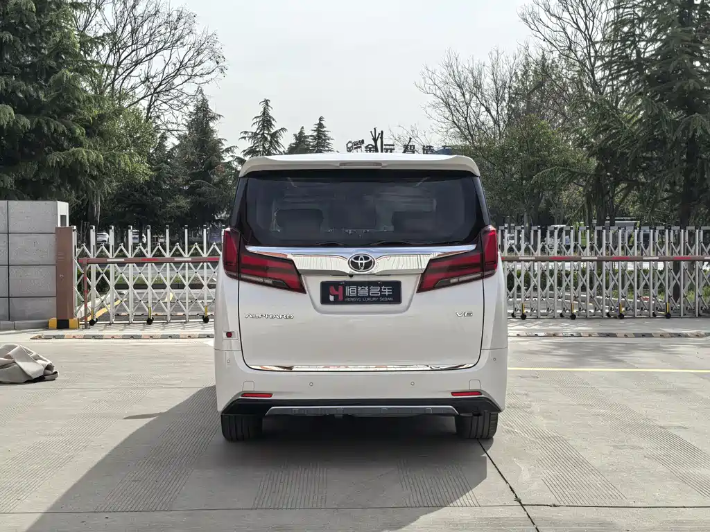 Toyota Alphard 2018 3.5L Luxury Edition 2018 - thumbnail 26