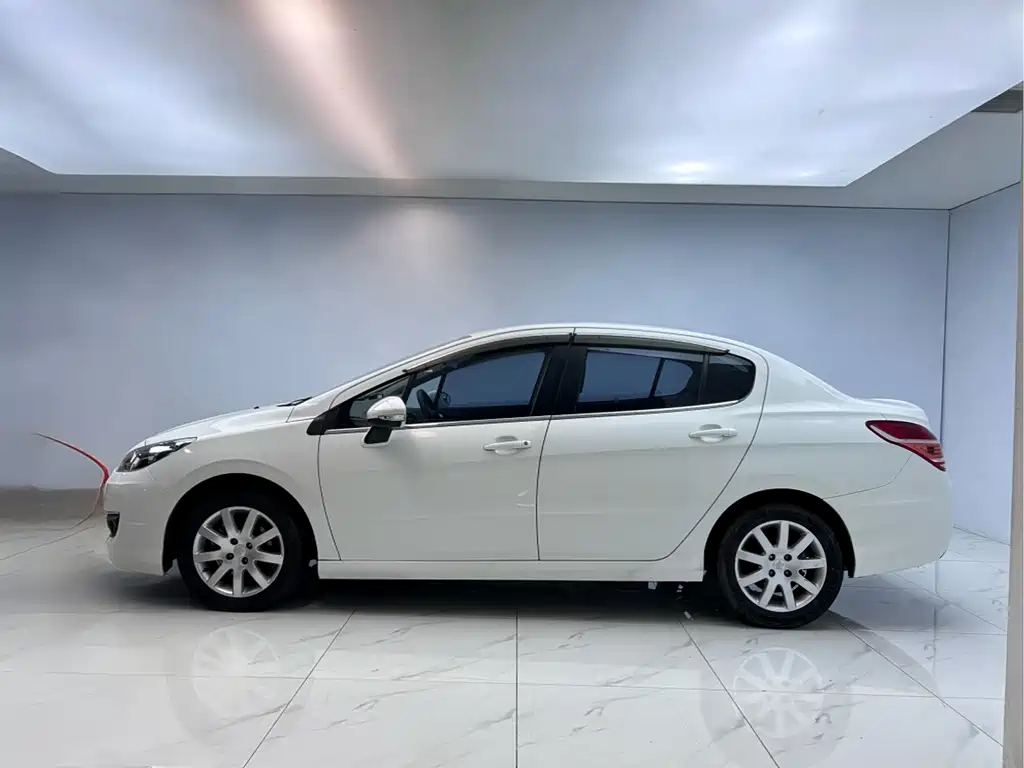 Peugeot Peugeot 308 2014 Classic 1.6L Automatic Comfort Line 2014 - thumbnail 4