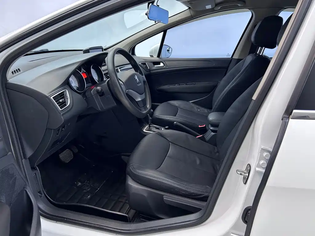 Peugeot Peugeot 308 2014 Classic 1.6L Automatic Comfort Line 2014 - thumbnail 8