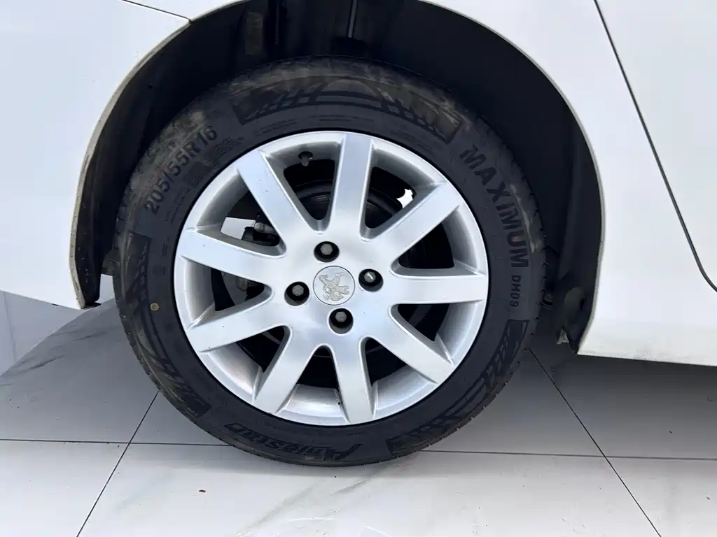 Peugeot Peugeot 308 2014 Classic 1.6L Automatic Comfort Line 2014 - thumbnail 23