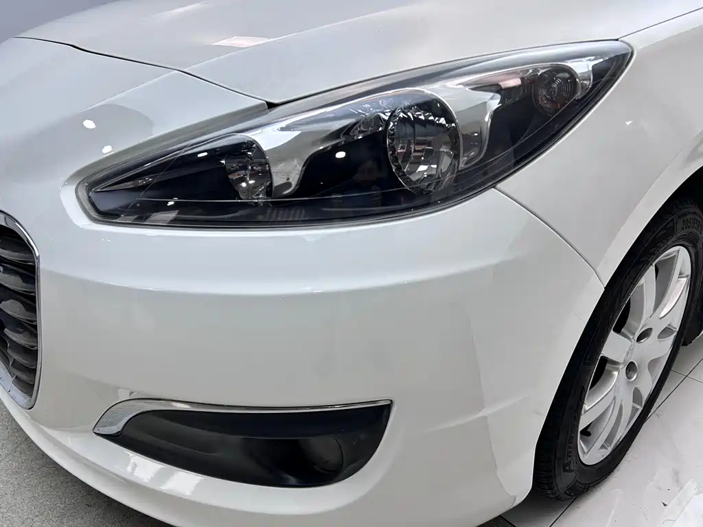 Peugeot Peugeot 308 2014 Classic 1.6L Automatic Comfort Line 2014 - thumbnail 27