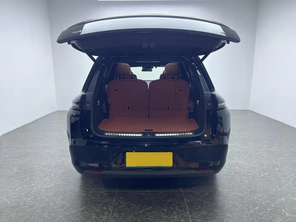 Li Auto Li Auto L8 2025 Max Intelligent Refresh Edition 2025 - thumbnail 5
