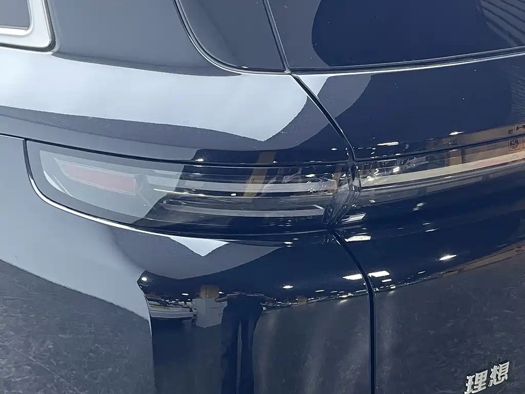 Li Auto Li Auto L8 2025 Max Intelligent Refresh Edition 2025 - thumbnail 9