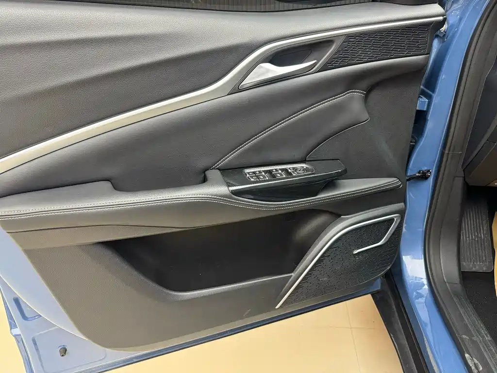 Neta Auto NIO U 2022 Pro 420 Battery Swap Edition 2024 - thumbnail 5