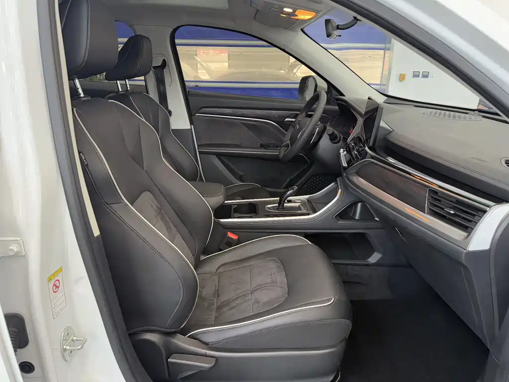 Haval Haval H6 2021 Guochao Edition 1.5T Automatic Urban Version 2022 - thumbnail 21