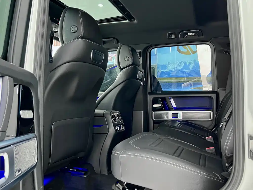 Mercedes-Benz Mercedes-Benz G-Class 2024 G 350 2024 - thumbnail 10