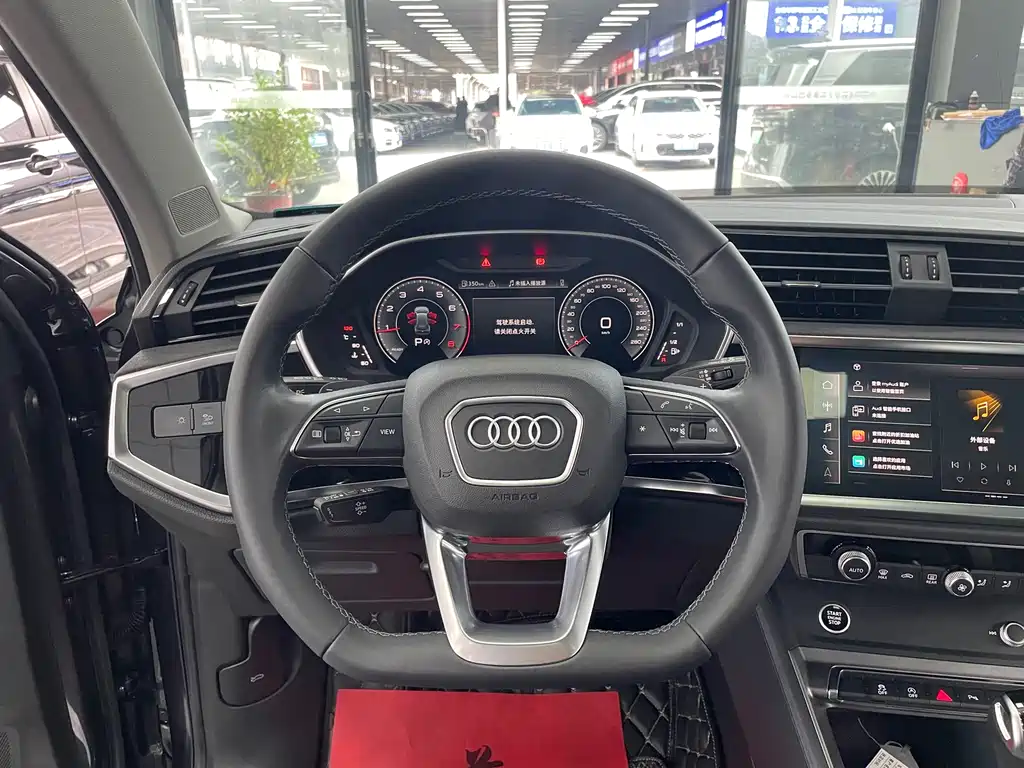 Audi Audi Q3 2022 35 TFSI Fashion Dynamic Edition 2022 - thumbnail 9