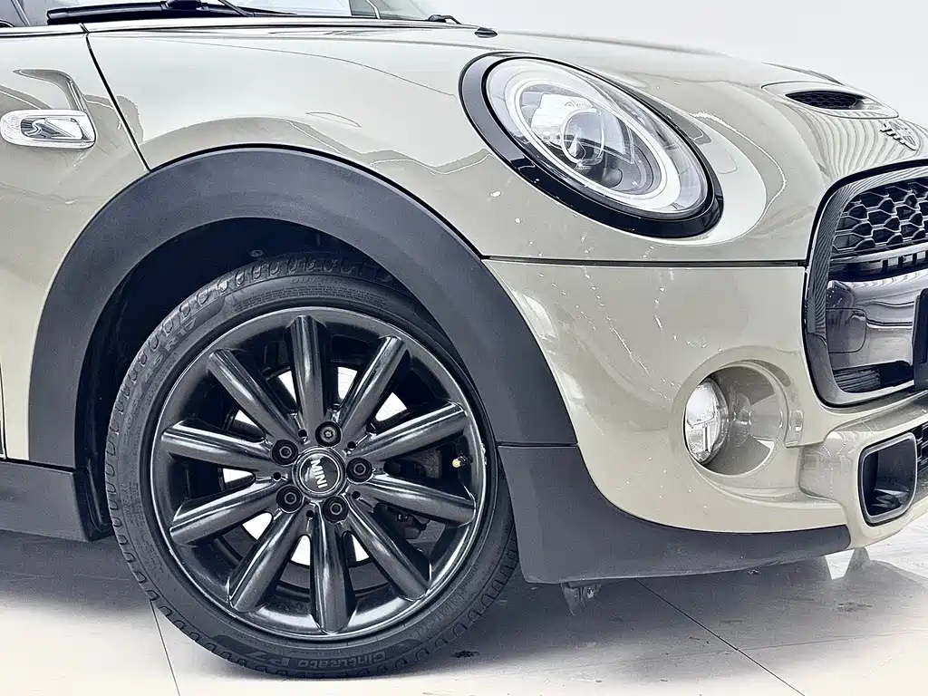 MINI MINI 2019 2.0T COOPER S Artist 2019 - thumbnail 8