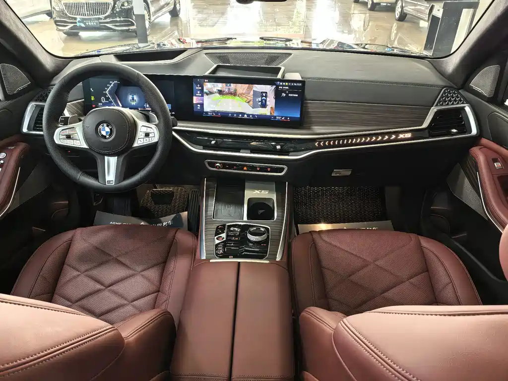 BMW BMW X5 2023 xDrive 40Li M Sport Package 2024 - thumbnail 5