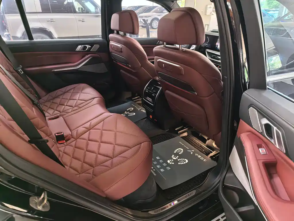 BMW BMW X5 2023 xDrive 40Li M Sport Package 2024 - thumbnail 8