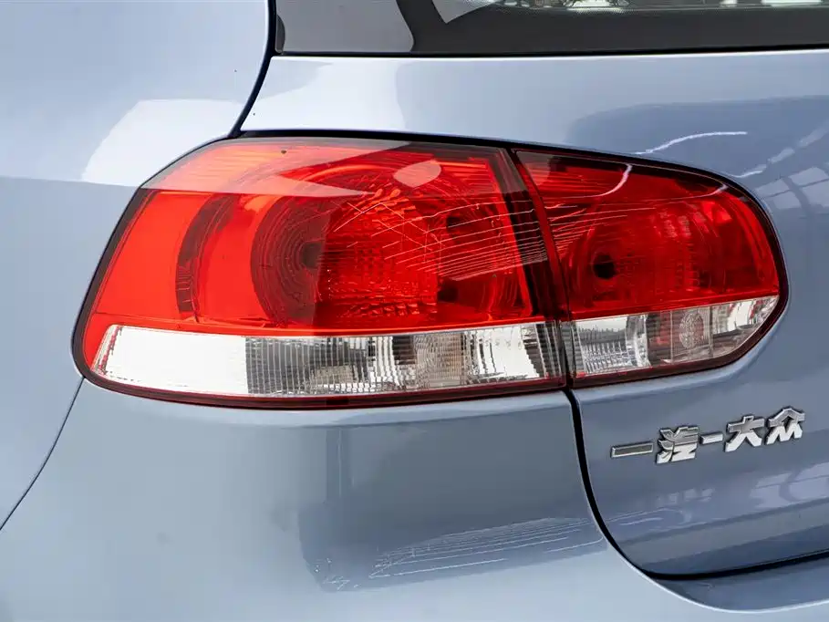 Volkswagen Volkswagen Golf 2012 1.6 Automatic Comfort Model 2014 - thumbnail 11
