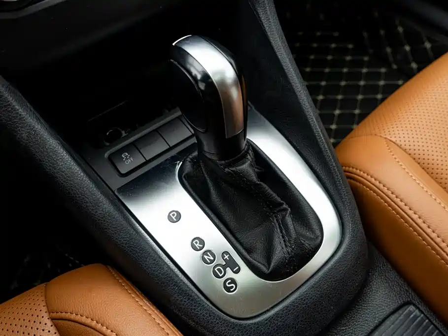 Volkswagen Volkswagen Golf 2012 1.6 Automatic Comfort Model 2014 - thumbnail 21