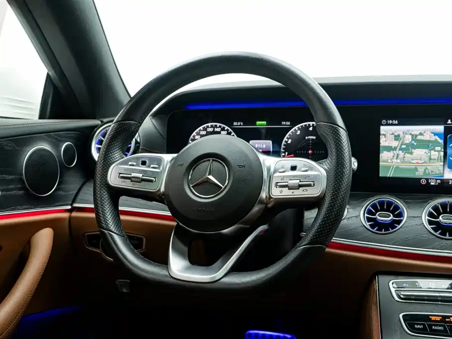 Mercedes-Benz Mercedes-Benz E-Class Coupe 2020 E 260 4MATIC 2020 - thumbnail 24