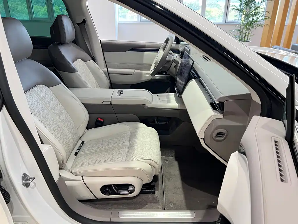 Zeekr Zeekr 7X 2025 Model 100kWh Long Range AWD Intelligent Driving Version 2024 - thumbnail 16