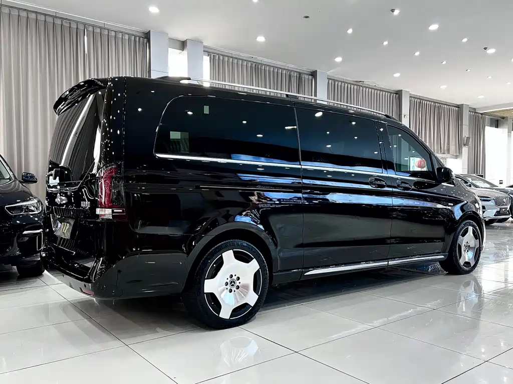 Mercedes-Benz Mercedes-Benz V-Class 2024 V 300 L Long Wheelbase Luxury Edition 2025 - thumbnail 4