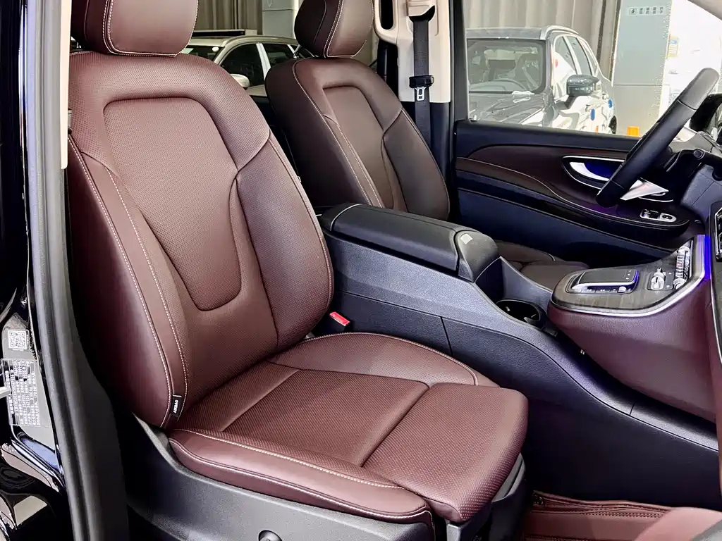 Mercedes-Benz Mercedes-Benz V-Class 2024 V 300 L Long Wheelbase Luxury Edition 2025 - thumbnail 8
