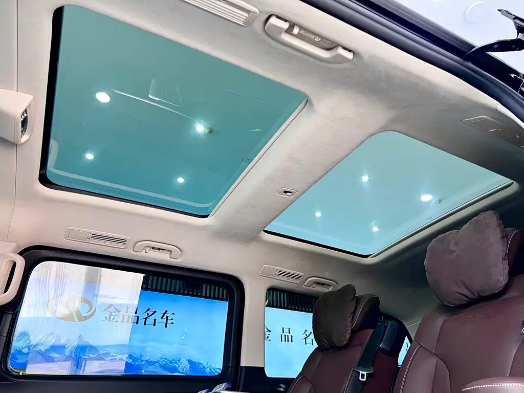 Mercedes-Benz Mercedes-Benz V-Class 2024 V 300 L Long Wheelbase Luxury Edition 2025 - thumbnail 12