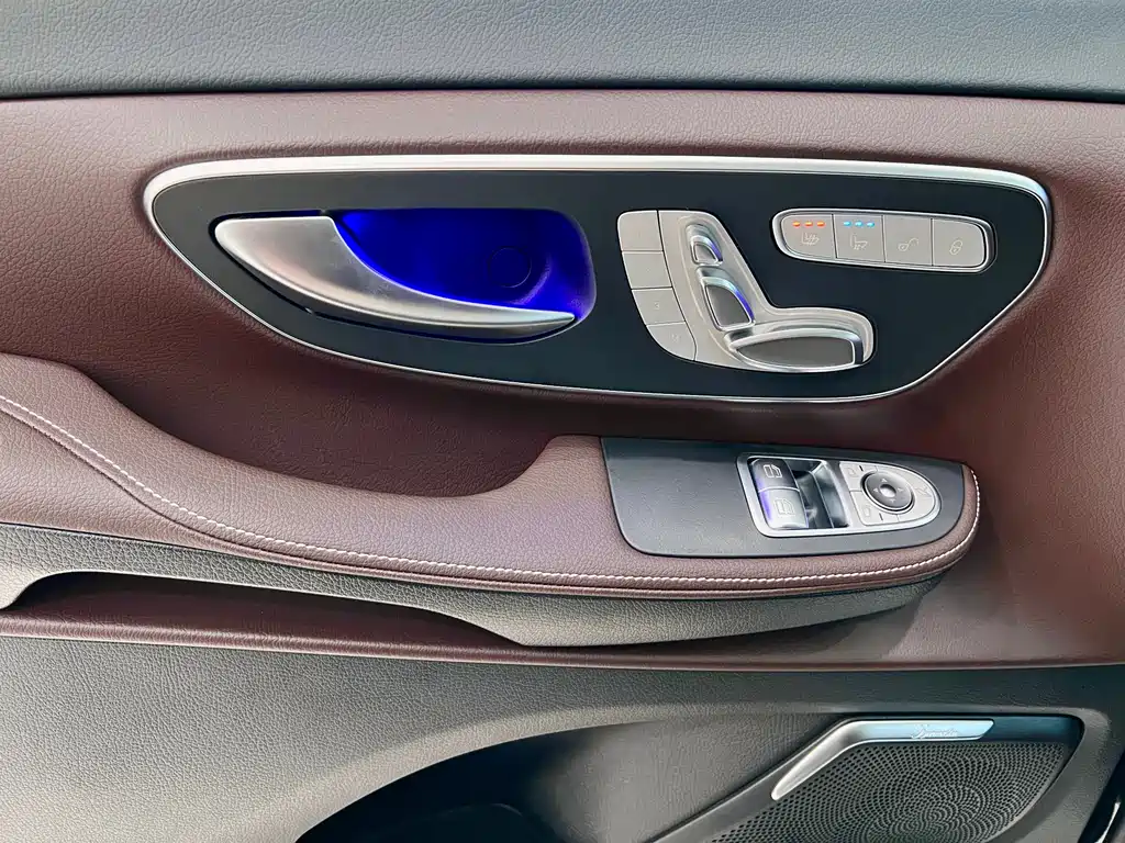 Mercedes-Benz Mercedes-Benz V-Class 2024 V 300 L Long Wheelbase Luxury Edition 2025 - thumbnail 24