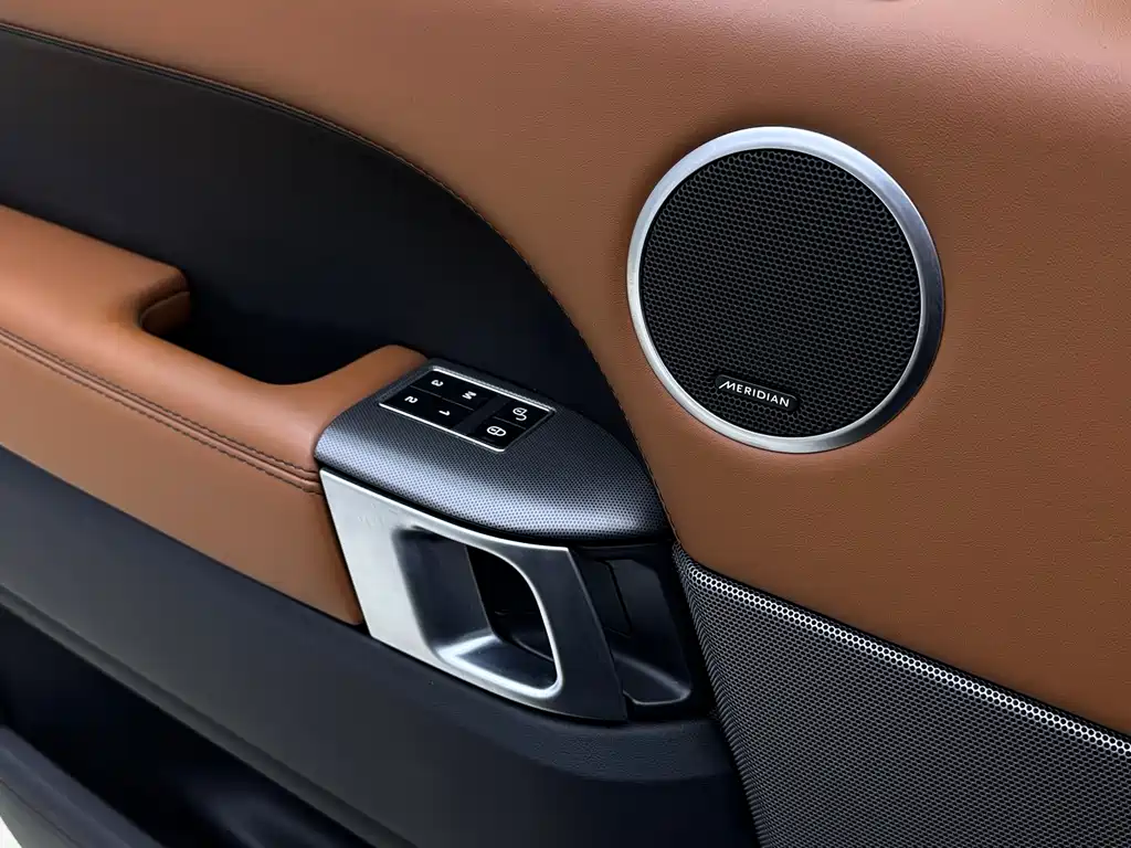 Land Rover Range Rover Sport 2015 3.0 SC V6 HSE DYNAMIC 2015 - thumbnail 9