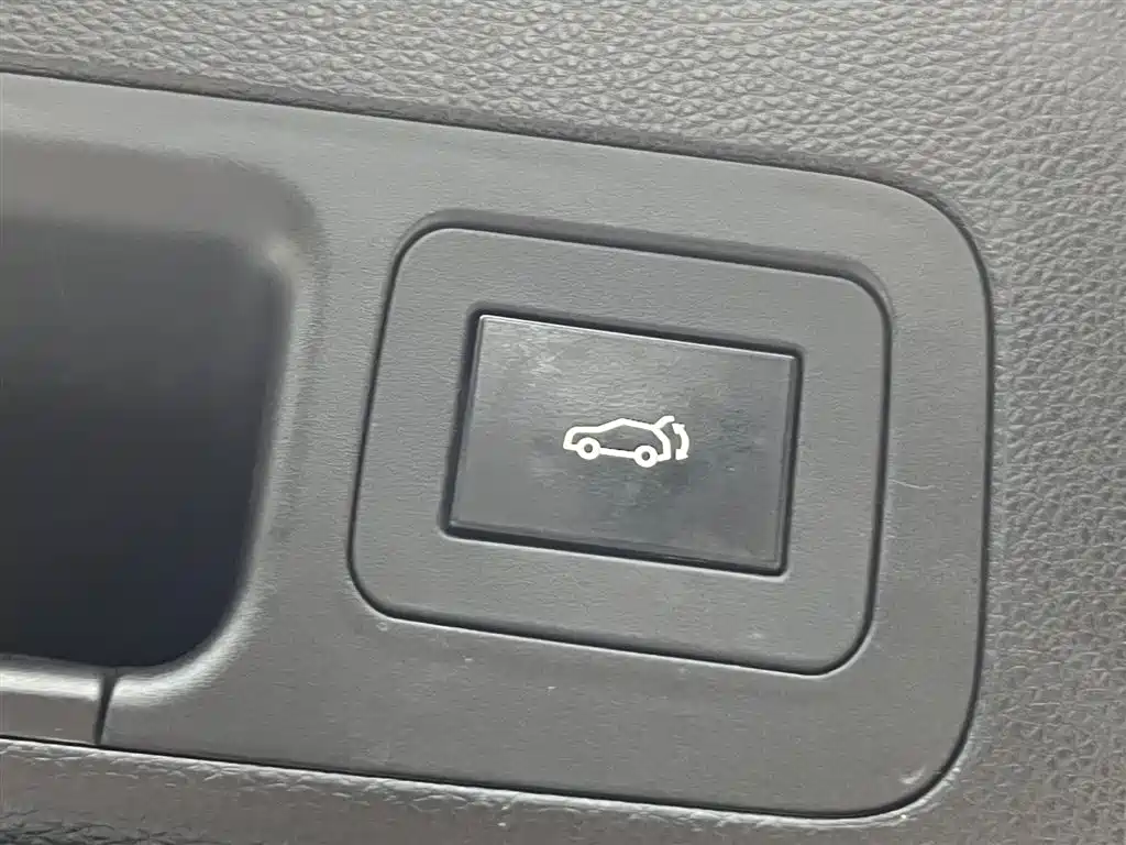 GAC Trumpchi GAC GS4 Plus 2021 390T Automatic Nebula Edition 2021 - thumbnail 12