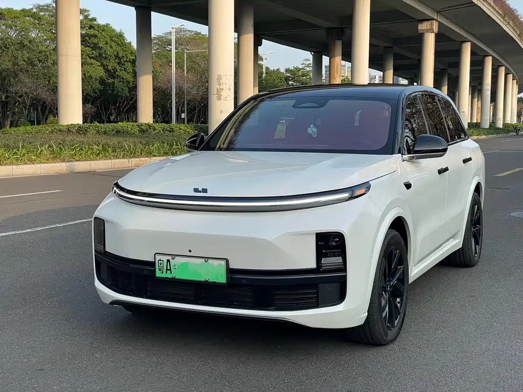 Li Auto Li Auto L8 2023 Pro 2023