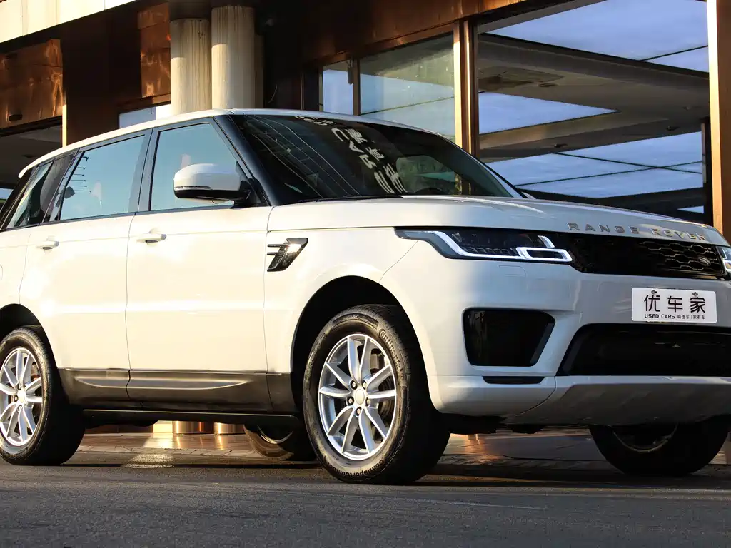 Land Rover Range Rover Sport 2016 3.0 SC V6 SE 2017 - thumbnail 2