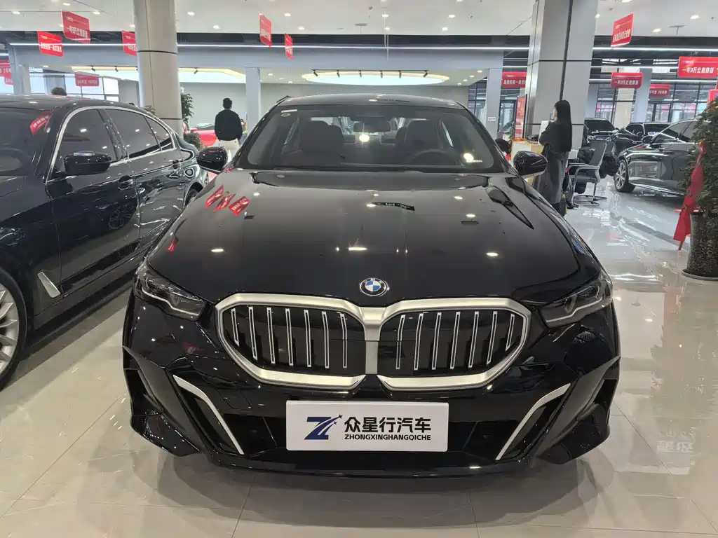 BMW BMW 5 Series 2025 525Li M Sport Package 2025 - thumbnail 2