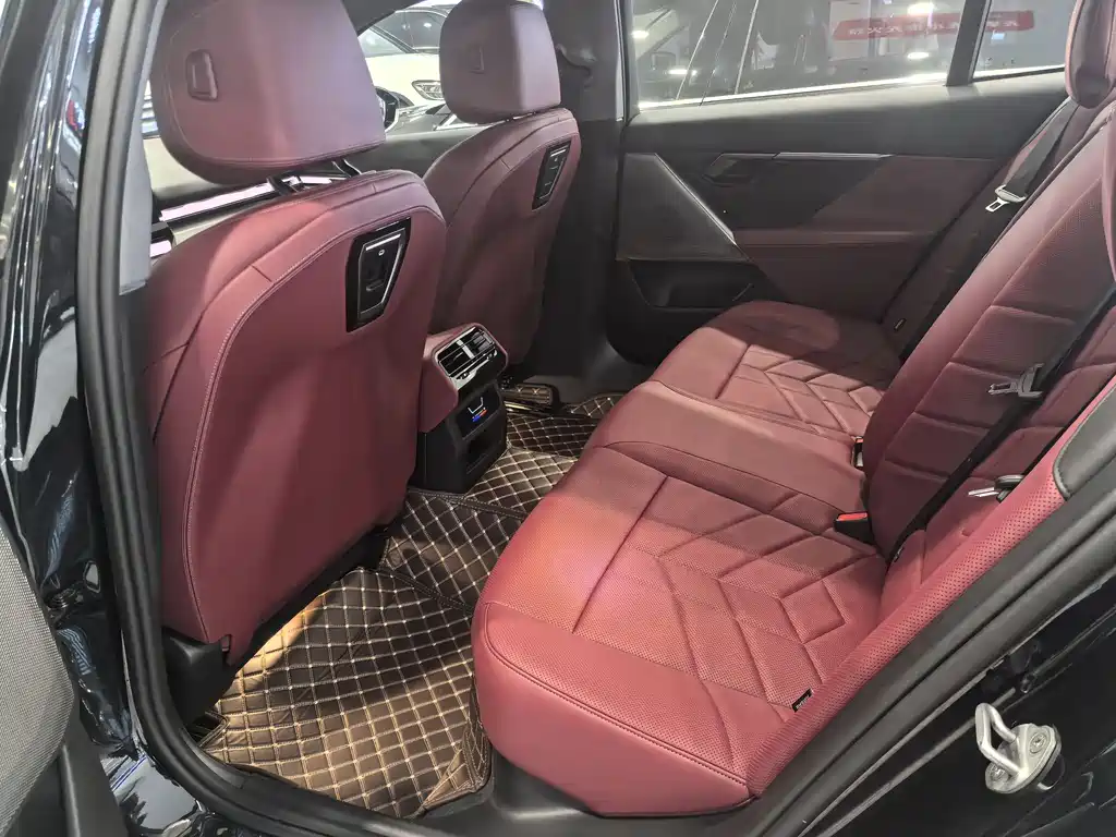 BMW BMW 5 Series 2025 525Li M Sport Package 2025 - thumbnail 10