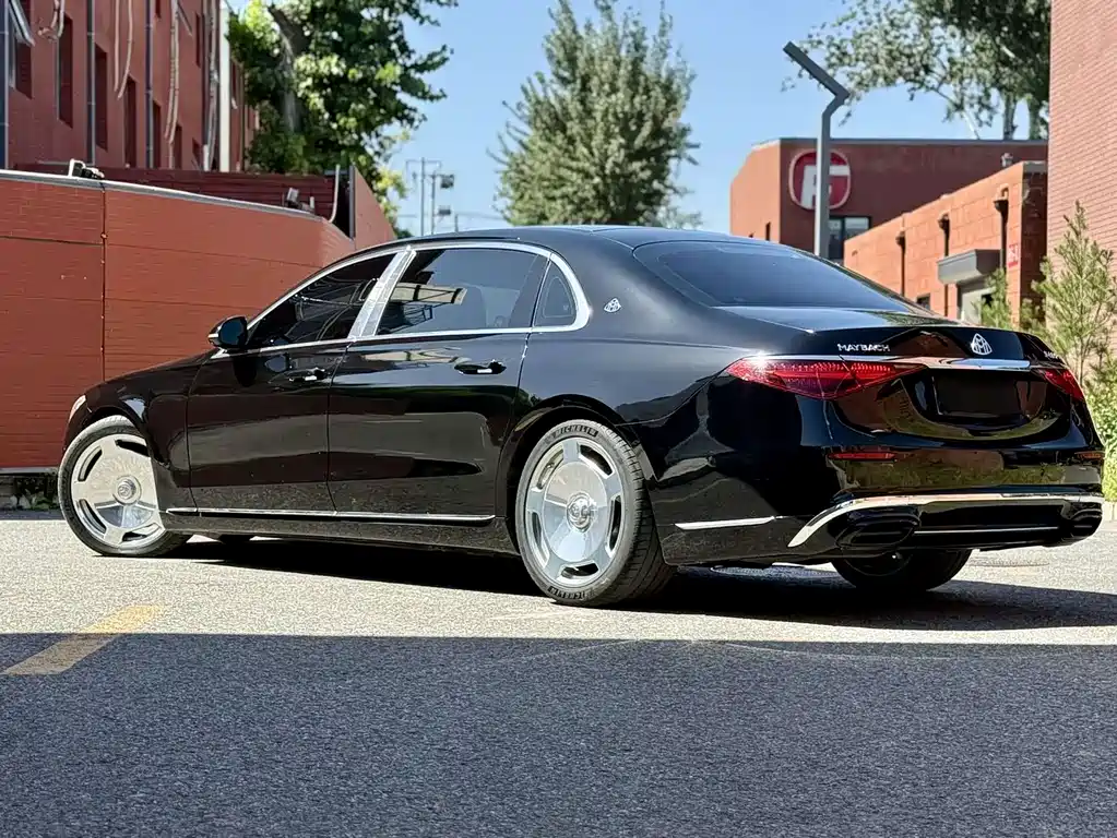Mercedes-Benz Maybach S-Class 2023 S 480 4MATIC 2022 - thumbnail 7