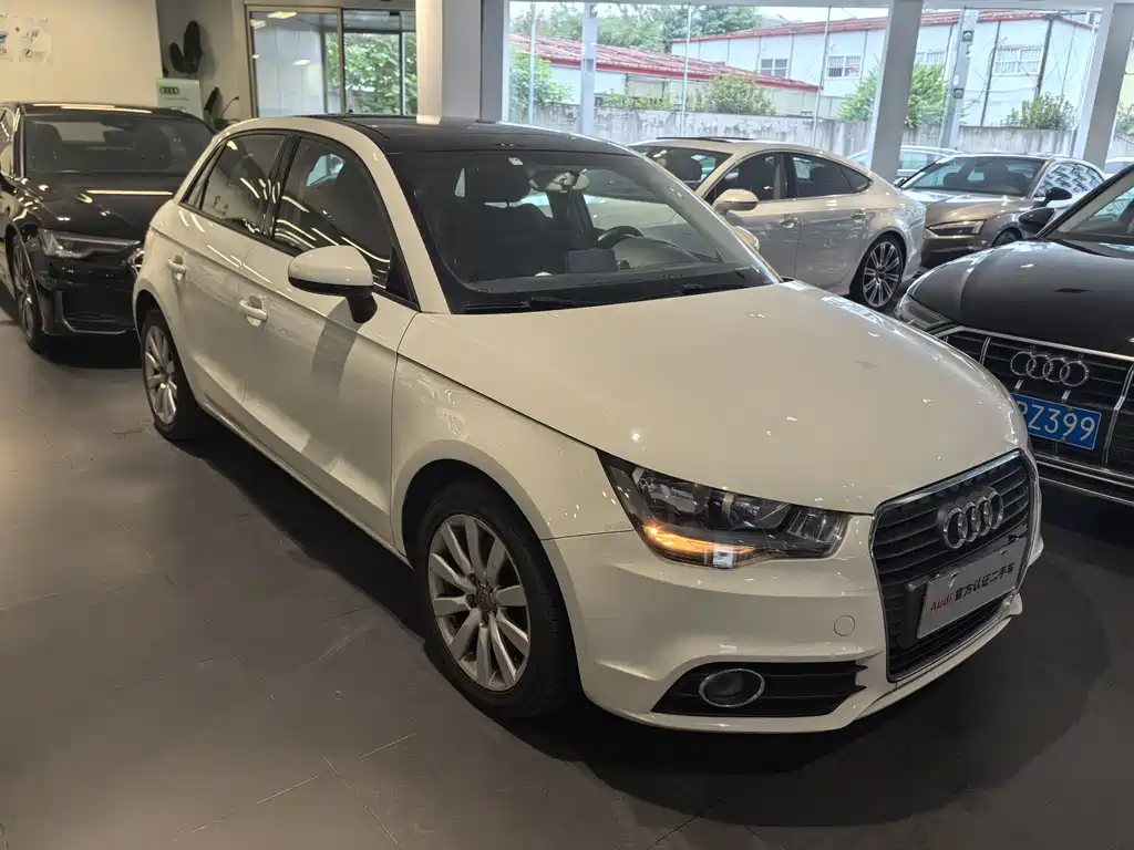 Audi Audi A1 2013 30 TFSI Sportback Ego 2013 - thumbnail 2