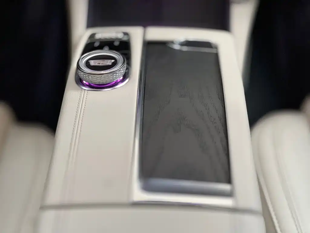 Cadillac Cadillac CT6 2023 28T Luxury 2025 - thumbnail 9