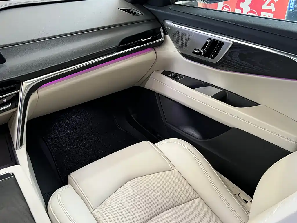 Cadillac Cadillac CT6 2023 28T Luxury 2025 - thumbnail 11