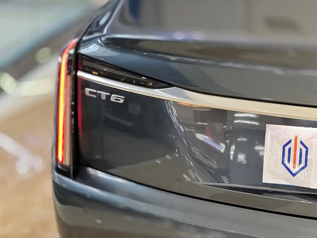Cadillac Cadillac CT6 2023 28T Luxury 2025 - thumbnail 16