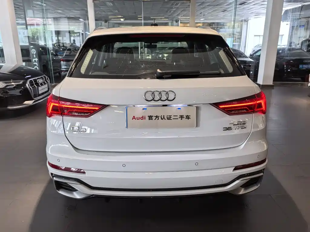 Audi Audi Q3 2024 35 TFSI Fashion Dynamic Model 2024 - thumbnail 4