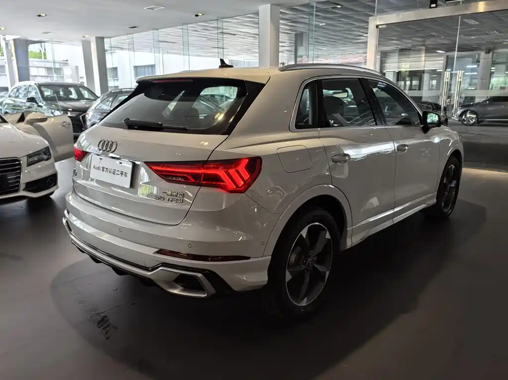 Audi Audi Q3 2024 35 TFSI Fashion Dynamic Model 2024 - thumbnail 6