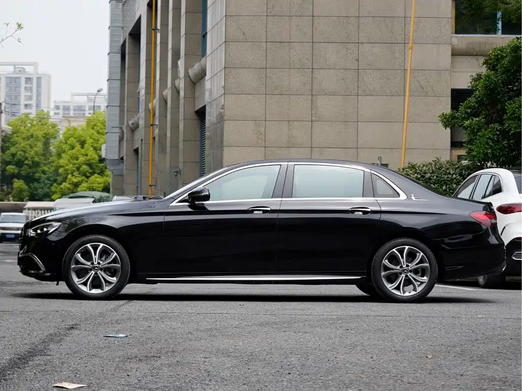 Mercedes-Benz Mercedes-Benz E-Class 2023 E 300 L Sport Luxury 2023 - thumbnail 3
