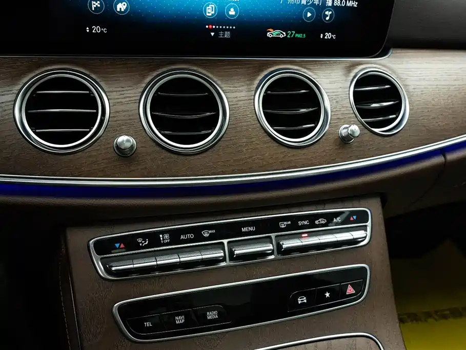 Mercedes-Benz Mercedes-Benz E-Class 2022 Model Facelift E 300 L Luxury 2022 - thumbnail 18