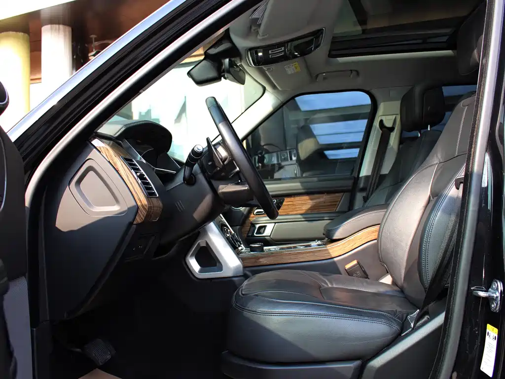 Land Rover Range Rover 2019 3.0 SC V6 Vogue SE 2020 - thumbnail 6