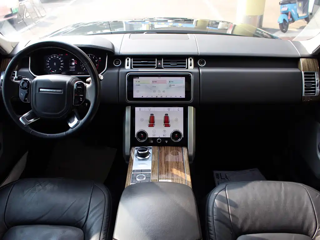 Land Rover Range Rover 2019 3.0 SC V6 Vogue SE 2020 - thumbnail 8