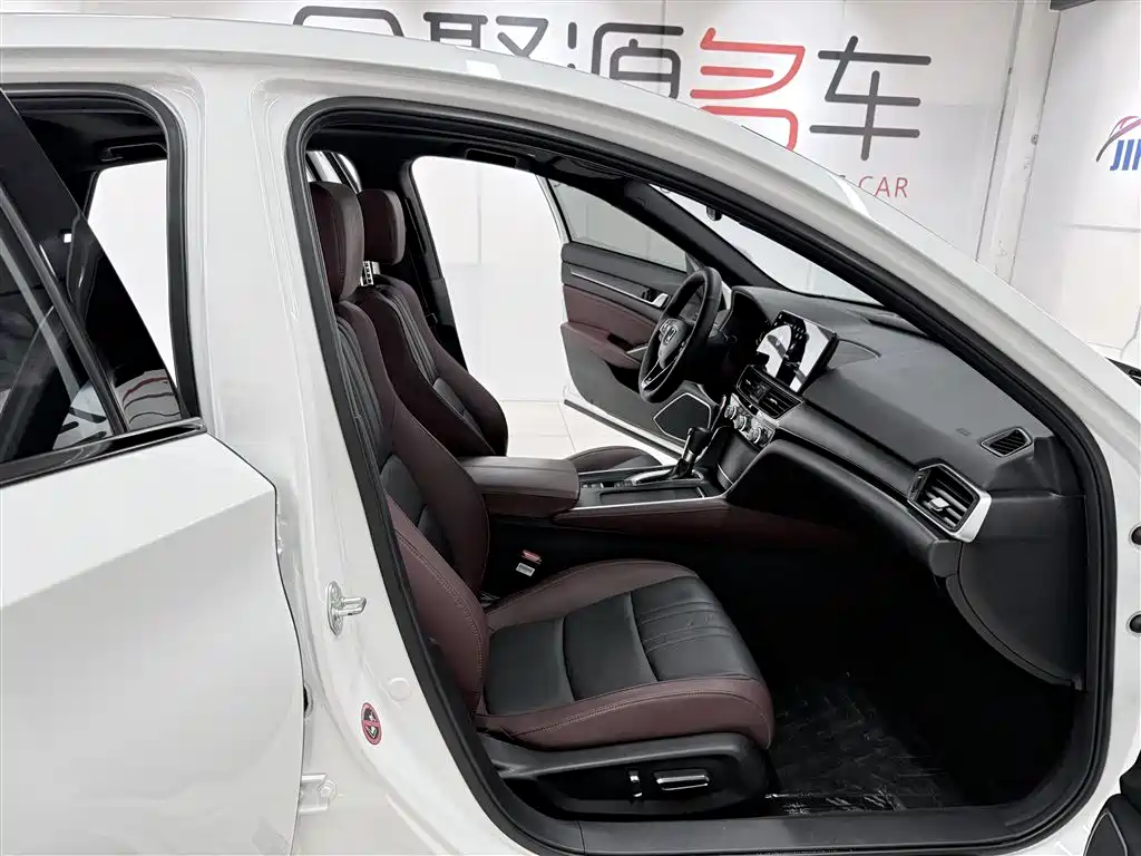 Honda Honda Inspire 2023 260TURBO Premium Version 2023 - thumbnail 15
